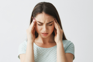 Perempuan merasa pusing